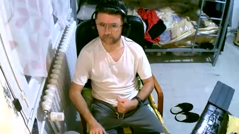 Snapshot of lokoum39 chatting on 22, 12, 2025 lokoum39 online show from 22, 12, 2025