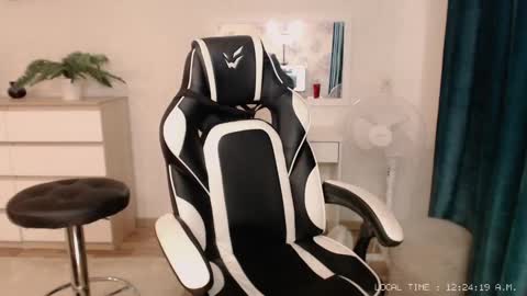 Snapshot of lola_anderson chatting on 27, 1, 2025 Lola online show from 27, 1, 2025