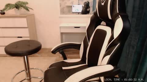 Snapshot of lola_anderson chatting on 4, 2, 2025 Lola online show from 4, 2, 2025