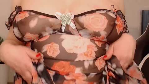 Snapshot of lola_anderson chatting on 17, 11, 2025 Lola online show from 17, 11, 2025