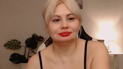  Lola  online show from 21, 3, 2026