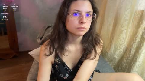 lola_aspis online show from 5, 12, 2025