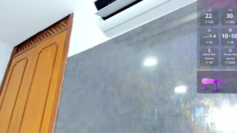 lola online show from 15, 2, 2025