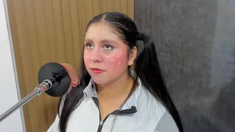 lola online show from 10, 9, 2025