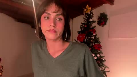 Snapshot of lola_cocks chatting on 2, 12, 2024 mara online show from 2, 12, 2024