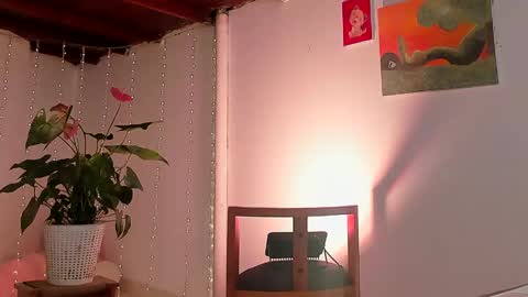 Snapshot of lola_cocks chatting on 31, 1, 2025 mara online show from 31, 1, 2025