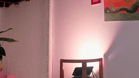 Snapshot of lola_cocks chatting on 6, 3, 2025 mara online show from 6, 3, 2025