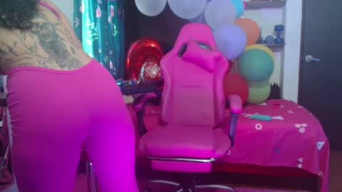 lola_fiery online show from 23, 9, 2025