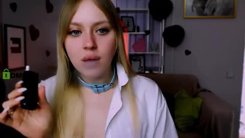 Lola online show from 22, 2, 2025