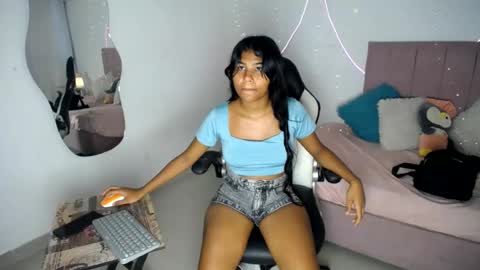 Snapshot of lola_lustrum chatting on 15, 6, 2026 lola_lustrum online show from 15, 6, 2026