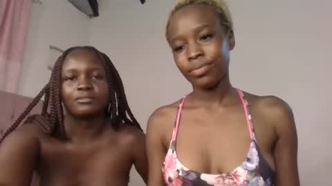 Snapshot of lola_seventy chatting on 16, 7, 2026 Lola online show from 16, 7, 2026