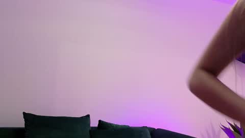 lolaamore_ online show from 29, 11, 2025