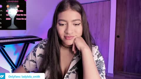 lolaasmith_21 online show from 28, 1, 2025