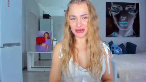 Snapshot of lolabani675452 chatting on 14, 10, 2025 lolabani675452 online show from 14, 10, 2025