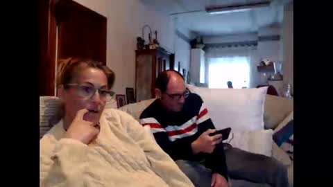 Snapshot of lolahueso chatting on 2, 2, 2025 LOLA HUESO y ERIC online show from 2, 2, 2025