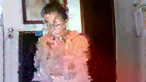 Snapshot of lolahueso chatting on 14, 2, 2025 LOLA HUESO y ERIC online show from 14, 2, 2025