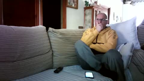 Snapshot of lolahueso chatting on 16, 2, 2025 LOLA HUESO y ERIC online show from 16, 2, 2025