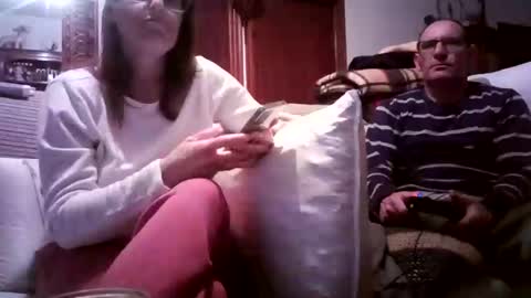 Snapshot of lolahueso chatting on 18, 2, 2025 LOLA HUESO y ERIC online show from 18, 2, 2025