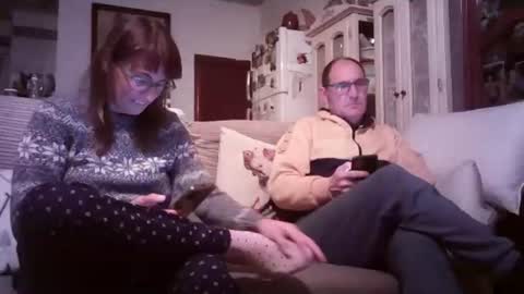 Snapshot of lolahueso chatting on 4, 3, 2025 LOLA HUESO y ERIC online show from 4, 3, 2025