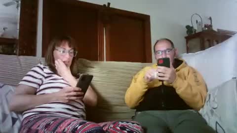 Snapshot of lolahueso chatting on 5, 3, 2025 LOLA HUESO y ERIC online show from 5, 3, 2025