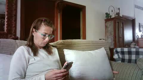 Snapshot of lolahueso chatting on 6, 3, 2025 LOLA HUESO y ERIC online show from 6, 3, 2025