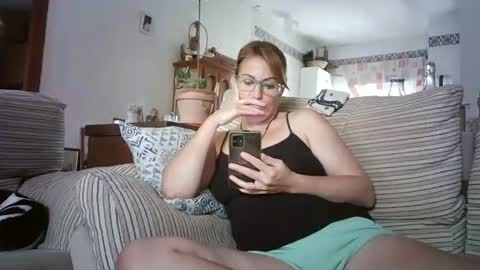 Snapshot of lolahueso chatting on 21, 9, 2025 LOLA HUESO y ERIC online show from 21, 9, 2025