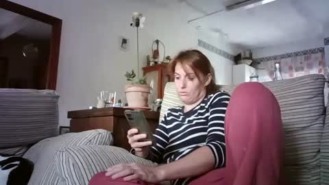 Snapshot of lolahueso chatting on 25, 9, 2025 LOLA HUESO y ERIC online show from 25, 9, 2025