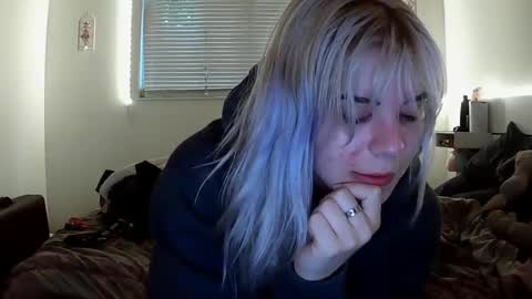 Snapshot of lolalixx6969 chatting on 12, 9, 2025 Lola Lixx online show from 12, 9, 2025