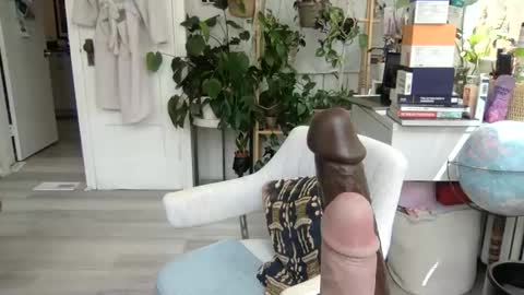 Snapshot of lolalustful chatting on 22, 4, 2026 Lola Lustful online show from 22, 4, 2026