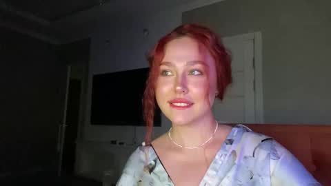 Snapshot of lolamint_ chatting on 9, 9, 2025 Lola online show from 9, 9, 2025