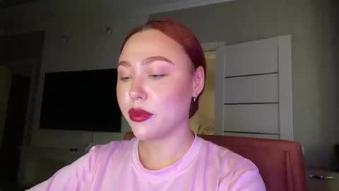 Snapshot of lolamint_ chatting on 16, 9, 2025 Lola online show from 16, 9, 2025