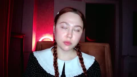 Snapshot of lolamint_ chatting on 25, 9, 2025 Lola online show from 25, 9, 2025
