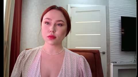 Snapshot of lolamint_ chatting on 1, 10, 2025 Lola online show from 1, 10, 2025