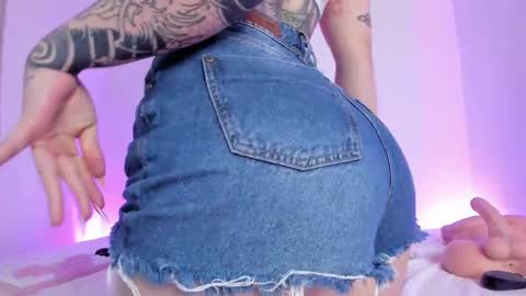 Lola online show from 13, 2, 2025