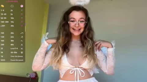 Lolatheangel online show from 9, 11, 2025