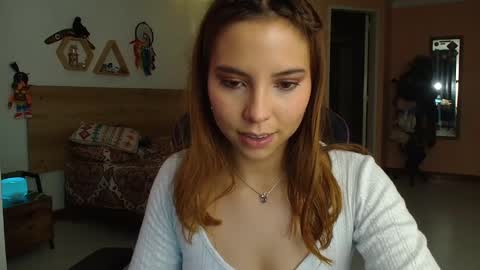 Snapshot of lolaverse chatting on 21, 1, 2025 Lola doll online show from 21, 1, 2025