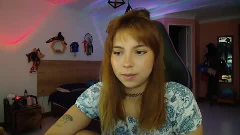 Snapshot of lolaverse chatting on 10, 9, 2025 Lola doll online show from 10, 9, 2025
