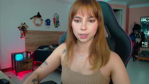 Snapshot of lolaverse chatting on 24, 9, 2025 Lola doll online show from 24, 9, 2025
