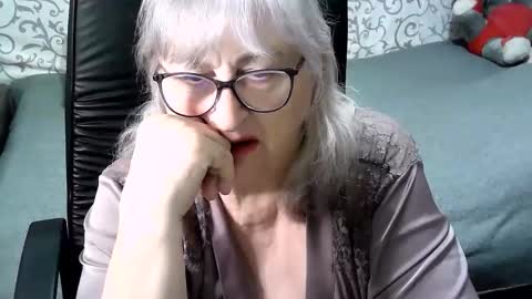 LolkaAlyss online show from 3, 2, 2025