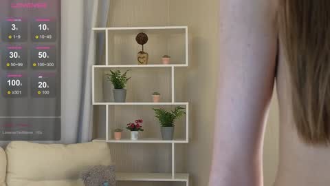 Snapshot of lolly_monica chatting on 4, 1, 2025 Monica online show from 4, 1, 2025