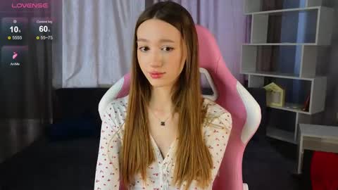 Snapshot of lolly_monica chatting on 4, 3, 2025 Monica online show from 4, 3, 2025