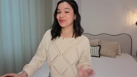 Snapshot of lolly_turner chatting on 13, 5, 2026 lolly_turner online show from 13, 5, 2026