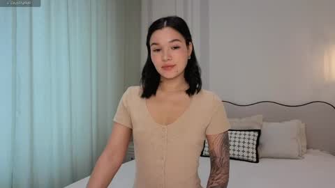 Snapshot of lolly_turner chatting on 17, 5, 2026 lolly_turner online show from 17, 5, 2026
