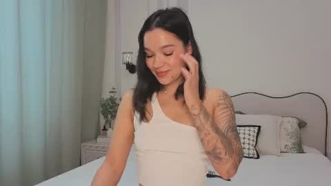 Snapshot of lolly_turner chatting on 25, 6, 2026 lolly_turner online show from 25, 6, 2026