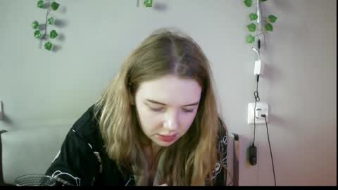 Snapshot of lollylol11 chatting on 17, 12, 2024 Lilly online show from 17, 12, 2024