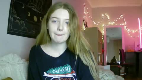 Snapshot of lollylol11 chatting on 26, 12, 2024 Lilly online show from 26, 12, 2024