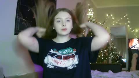 Snapshot of lollylol11 chatting on 30, 12, 2024 Lilly online show from 30, 12, 2024