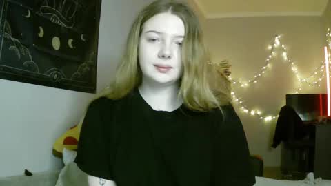 Snapshot of lollylol11 chatting on 23, 1, 2025 Lilly online show from 23, 1, 2025