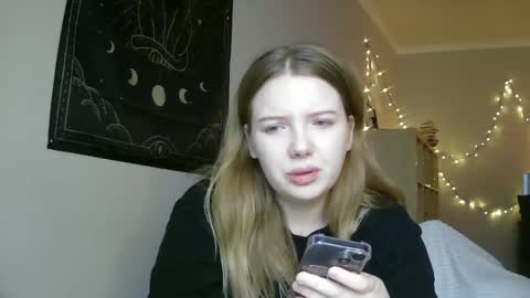 Snapshot of lollylol11 chatting on 23, 1, 2025 Lilly online show from 23, 1, 2025