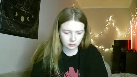 Snapshot of lollylol11 chatting on 23, 1, 2025 Lilly online show from 23, 1, 2025